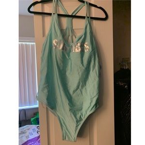 ✨✨NEW F21 BATHING SUIT ✨✨